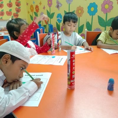 Home class photo (2)