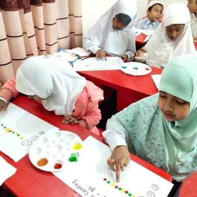 Home class photo (8)